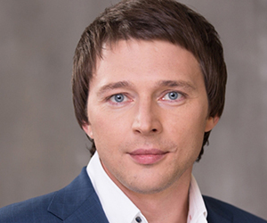 vladimir-lokotko-v-kostjume