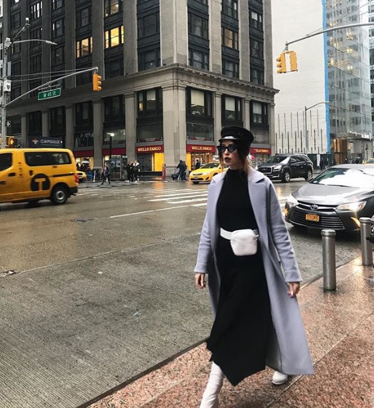 Надя Дорофеева в стильном аутфите фото