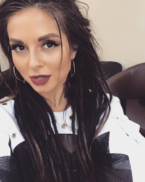 Нюша сделала дреды фото