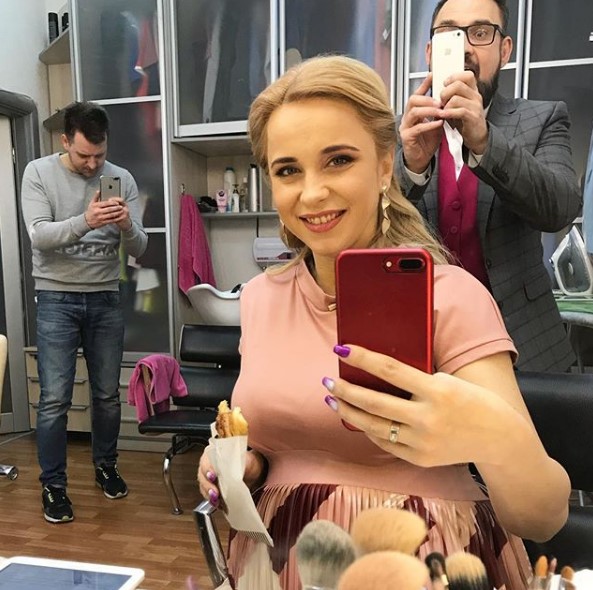 Лилия Ребрик на селфи снимке