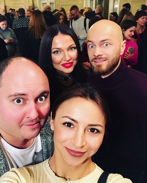 Влад Яма с женой, Юрий Ткач и Илона Гвоздева фото