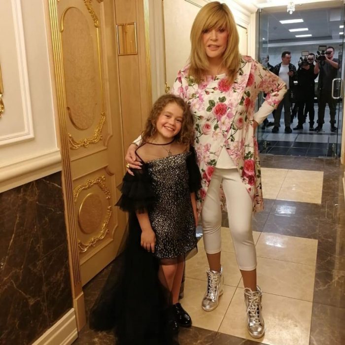 Алла Пугачева заметно помолодела фото