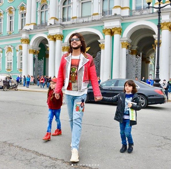 Филипп Киркоров с детьми фото