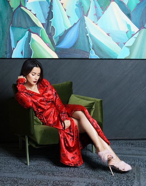 Тіна Канделакі в червоній сукні фото