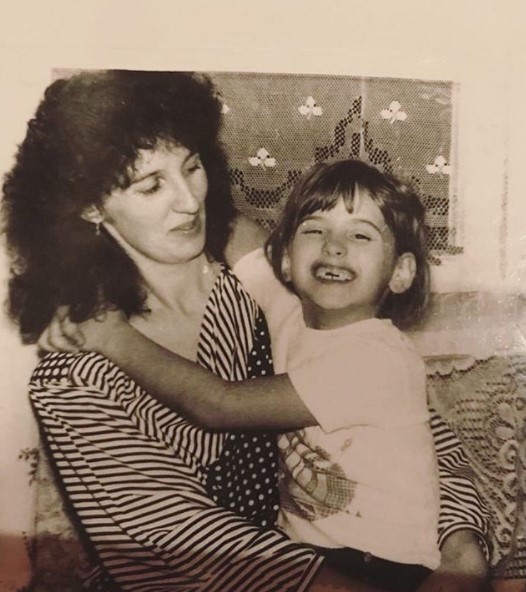 Светлана Лобода с мамой на архивном снимке 