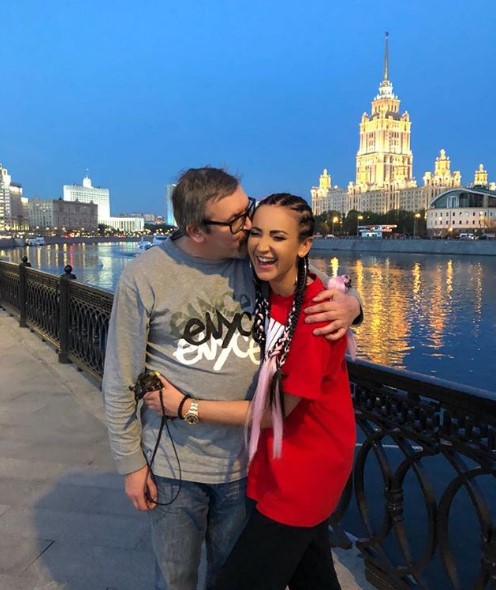Ольга Бузова с отцом фото